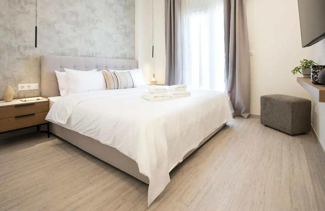 Deluxe Apartment In Kallithea With Balcony & Wifi-1